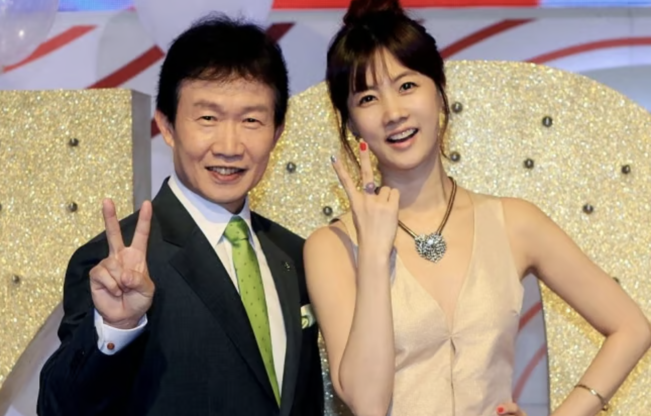 원조 국민 MC 임성훈, 만75세 뱀파이어 외모 과시 반가운 근황 3 36년 롱런의 비밀: 임성훈이 걸어온 길